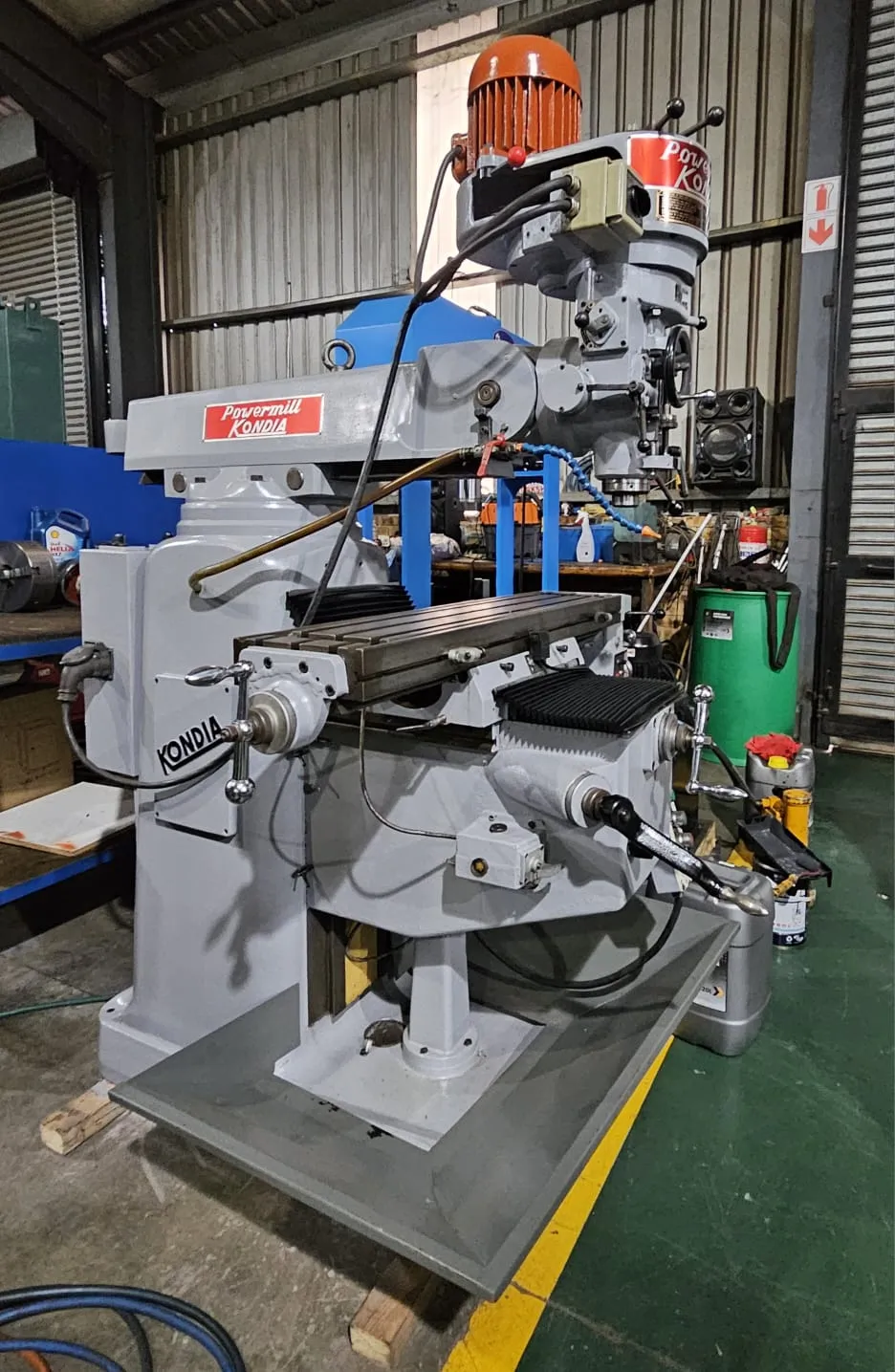 KONDIA 25 TURRECT MILLING MACHINE